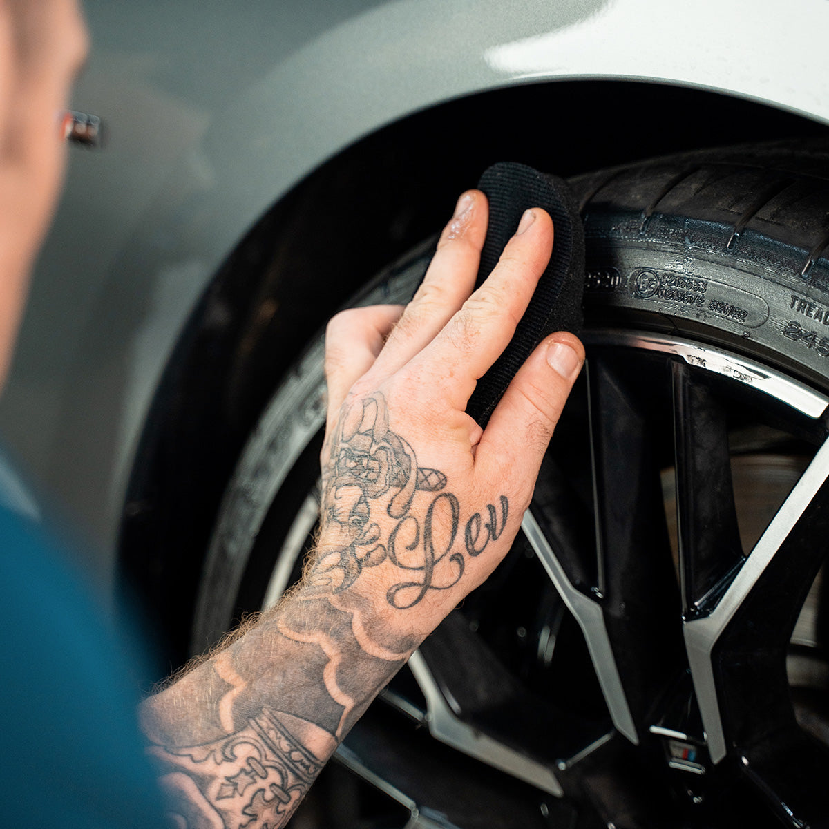 Labocosmetica Hydra (Tyre & Trim Dressing Sealant) - 500ml