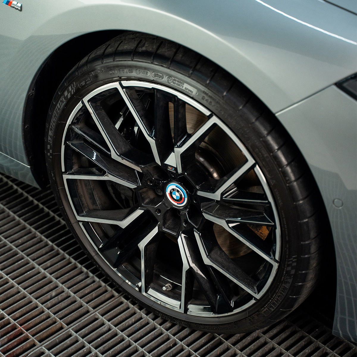 Labocosmetica Hydra (Tyre & Trim Dressing Sealant) - 500ml