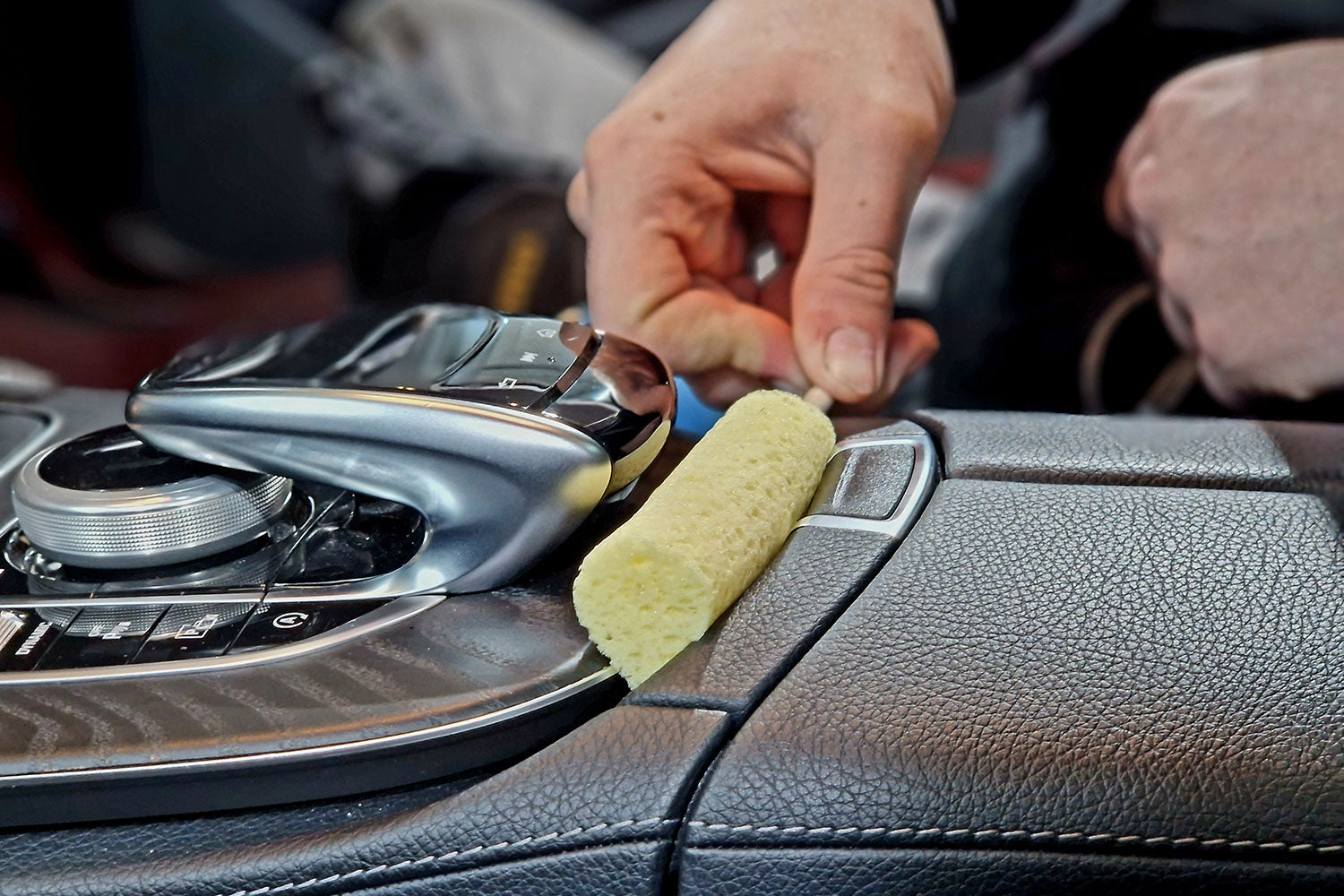 Sponge Guru - Teardrop Grille Detailing Sponge