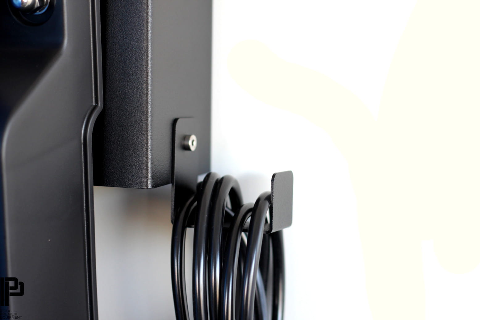 Poka Premium Small hanger for a blower with a cable hook