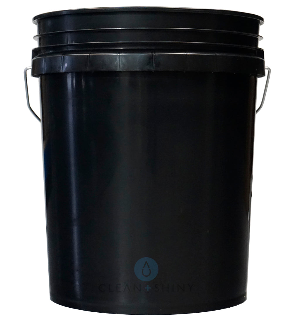 Clean and Shiny 5 US Gallon Bucket (Various Colours)