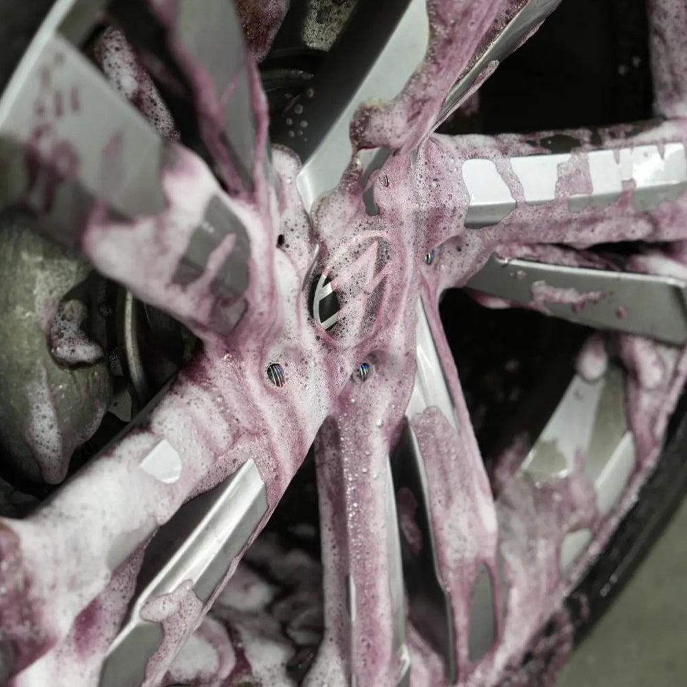 Maniac Line Wheel Decontaminant 1 Litre