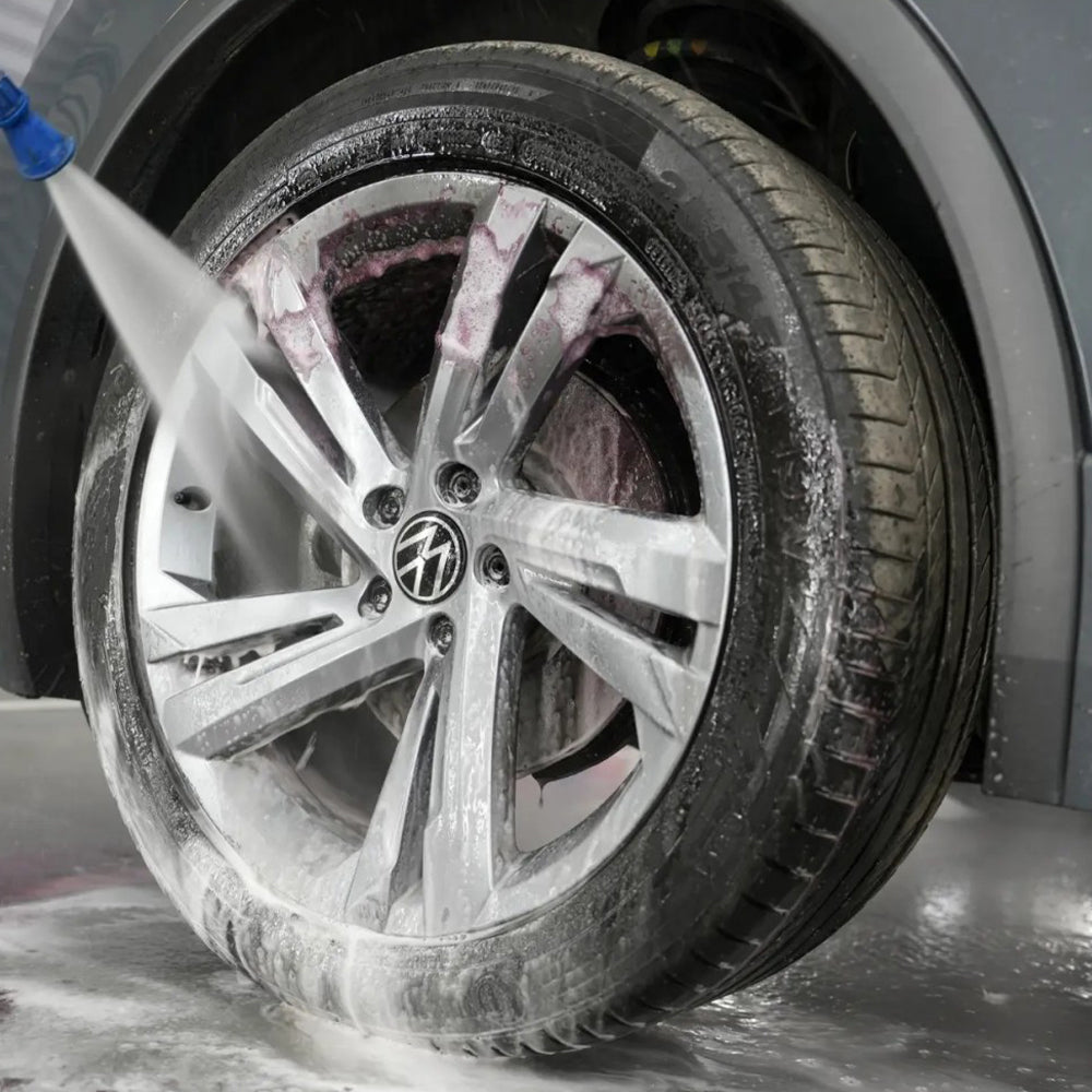 Maniac Line Wheel Decontaminant 1 Litre
