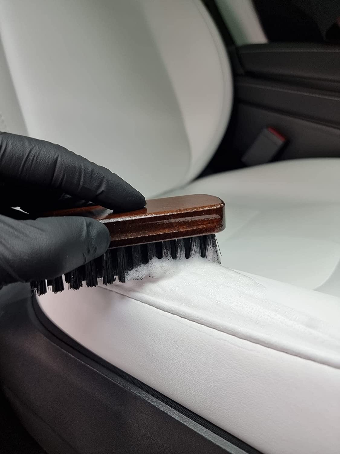 Geist. Leather & Upholstery Cleaning Brush
